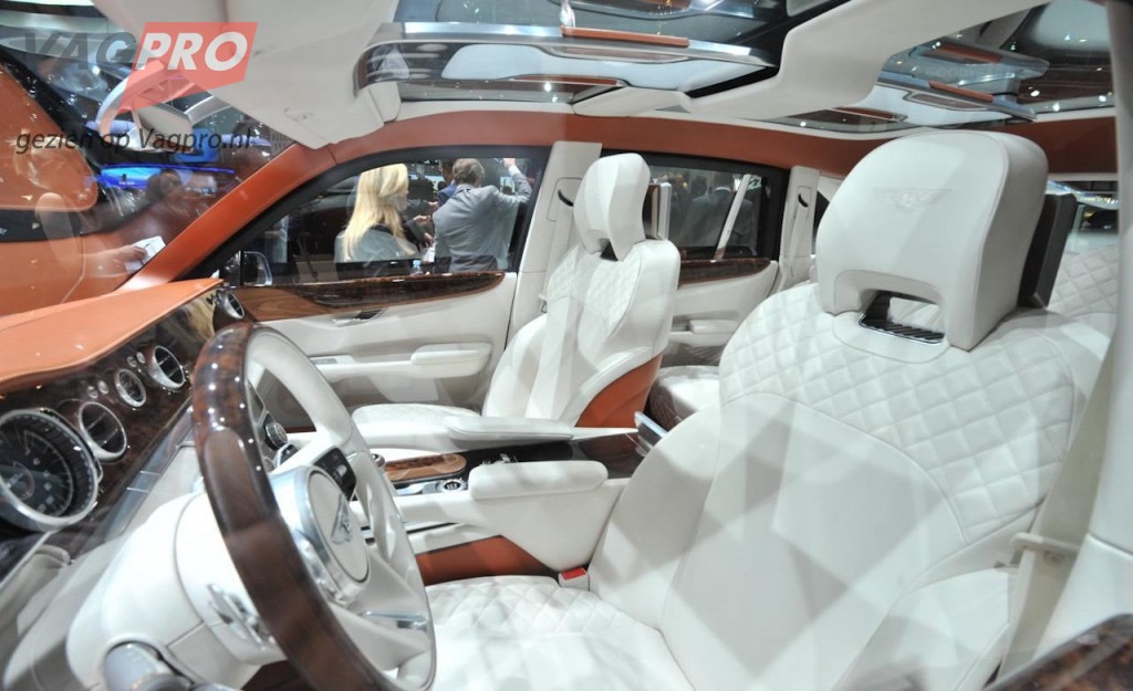 Interieur van de nieuwe Bentley SUV