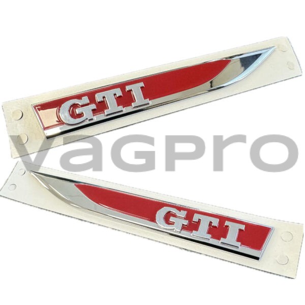 Volkswagen Up! GTI spatbord embleem set : Rood Chroom set